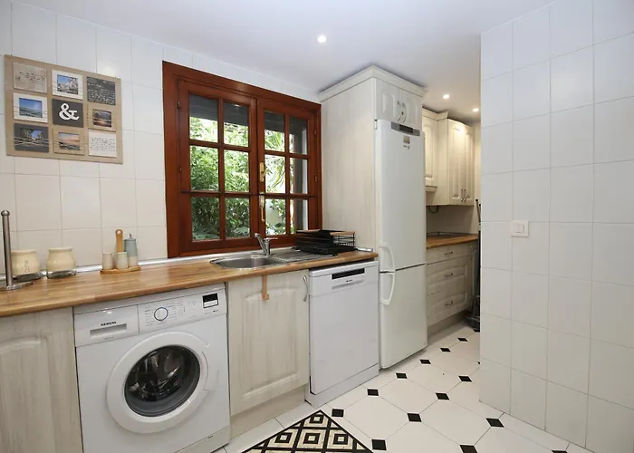 West Townhouse Bianca Apartman